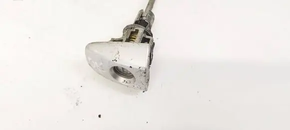 Toyota Avensis T270 Front door lock (next to the handle) 