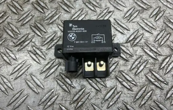 BMW 6 F06 Gran coupe Coolant fan relay 766150301