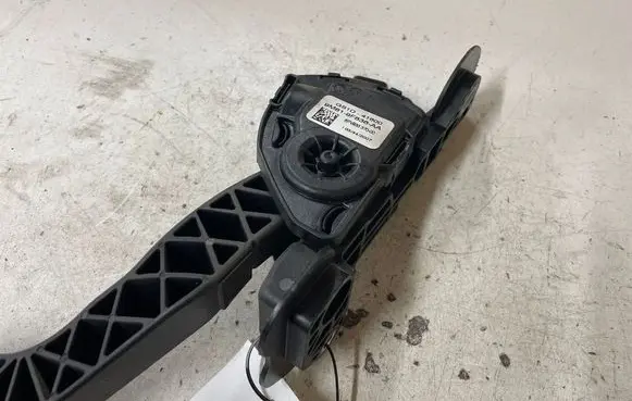 Mazda 6 Accelerator throttle pedal 9M819F836AA 6PV93337000 9F836