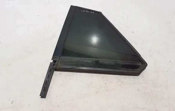Mercedes-Benz GLE W167 Rear vent window glass A1677307901