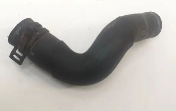 Volkswagen Golf V Engine coolant pipe/hose