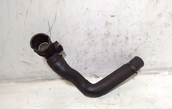 Ford Galaxy Engine coolant pipe/hose