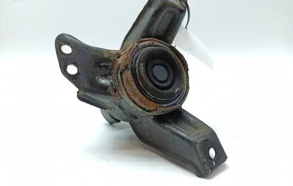 KIA Sportage Engine mounting bracket 218252S200