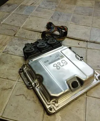 Mitsubishi Space Star Engine control unit/module 0281011104 8200243806