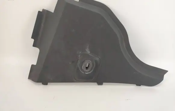 Mercedes-Benz GL X166 Wiper trim A1668310041