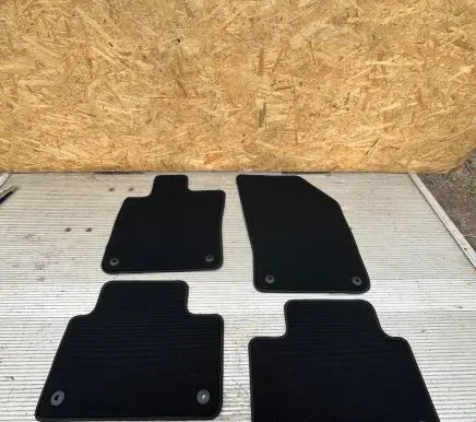 Volvo V60 Car floor mat set 32241804 100894434
