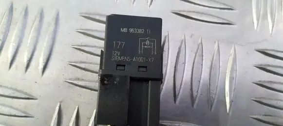 Volvo S40, V40 Other relay mb953382 mb95338211