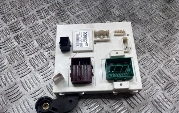Volvo XC60 Comfort/convenience module 32233798