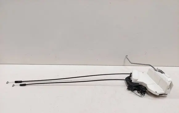 Mitsubishi i-MiEV Rear door lock