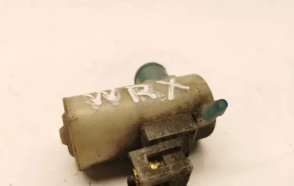 Subaru Impreza II Windscreen/windshield washer pump