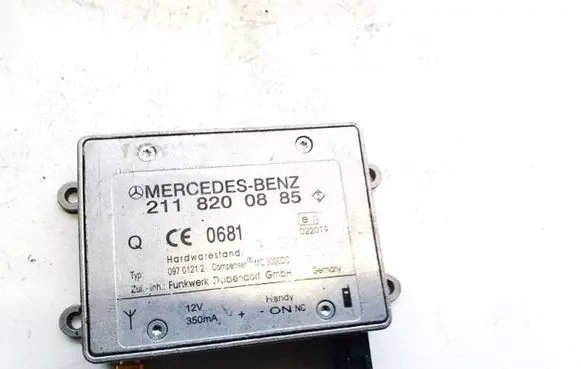 Mercedes-Benz E W211 Antenna control unit 2118200885
