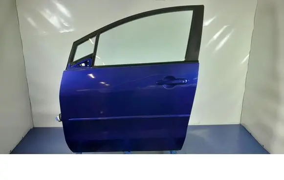 Mazda 5 Front door 
