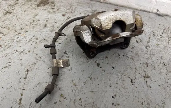 Front brake caliper