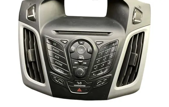 Ford Focus Dash center air vent grill BM5118835GGW