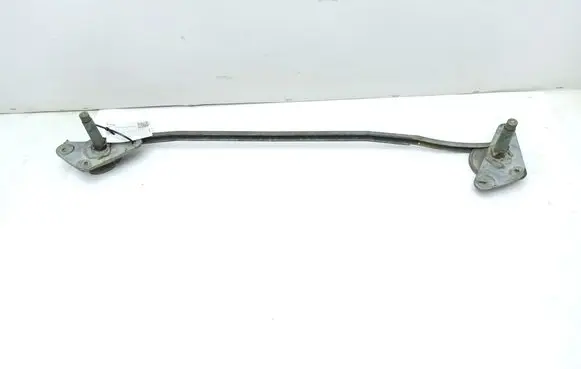 Volvo 240 Front wiper linkage 