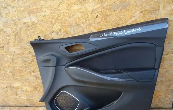 Opel Grandland X Trunk/boot side trim panel