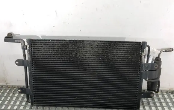 Skoda Octavia Mk1 (1U) Coolant radiator 1J0820411D