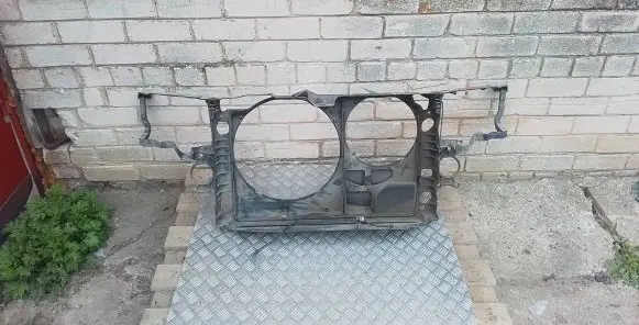 Audi A8 S8 D2 4D Radiator support slam panel 4D0805855