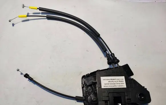 KIA Sportage Front door lock