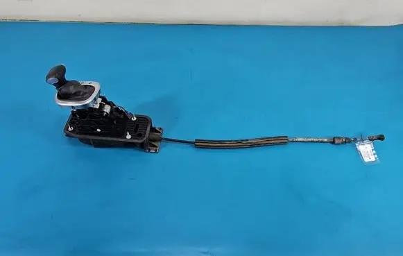 Volkswagen Touran I Gear shift cable linkage 1T1713025R IMPRK1545627
