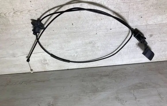 Engine bonnet/hood lock release cable