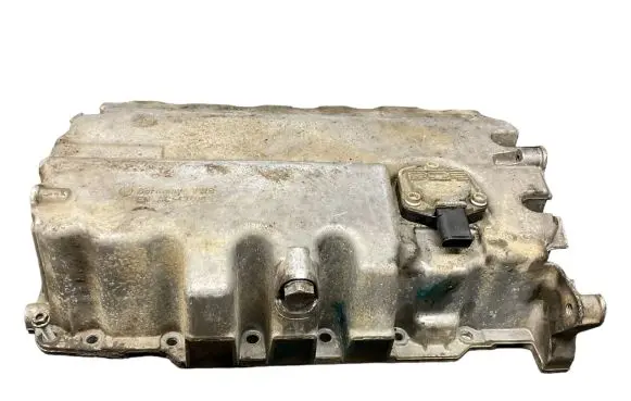 Volkswagen PASSAT B6 Oil sump 03G103603