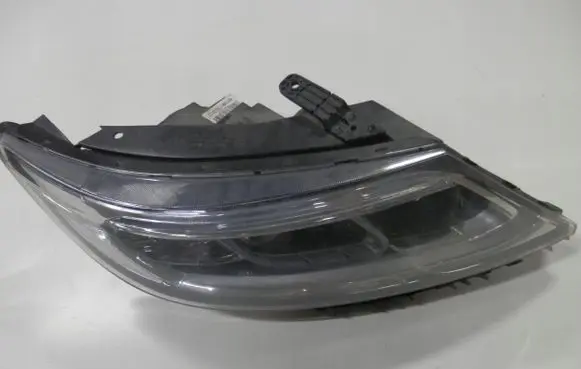 KIA Sorento Headlight/headlamp 2P510