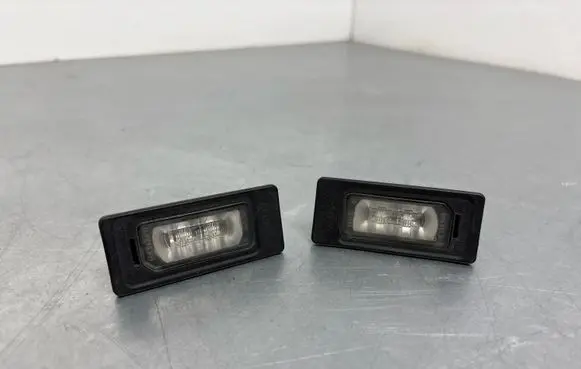 Audi Q5 SQ5 Number plate light 4G0943021