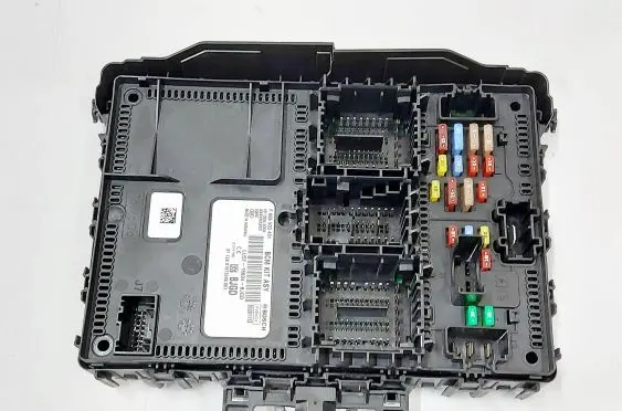 Ford Kuga III Fuse box set LU5T-15604-BJGD