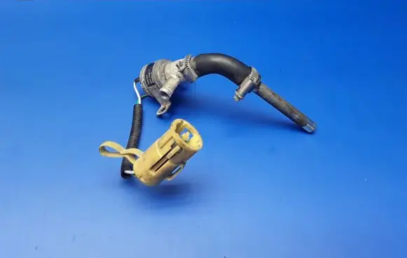 Jaguar XJS Vacuum valve 73298A