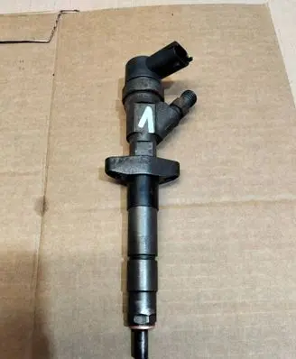 Renault Master II Fuel injector 8200146357 0445110141