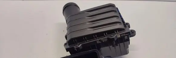 Volkswagen Tayron II Air filter box 5Q0129601CC