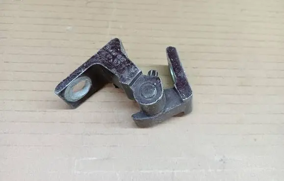 Suzuki Vitara (LY) Front door upper hinge