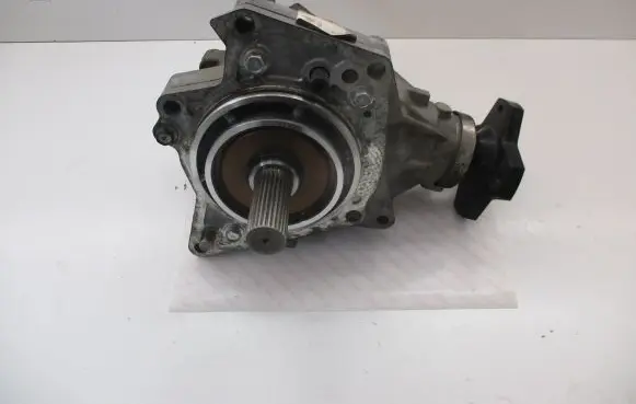 Nissan Qashqai Gearbox transfer box case 067022 MR20