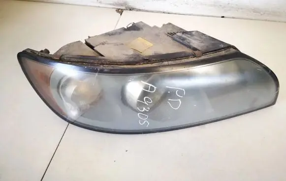 Volvo V50 Headlight/headlamp 30698649 0301198204
