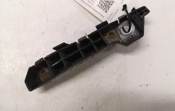 Hyundai Santa Fe Front bumper mounting bracket 865162B000