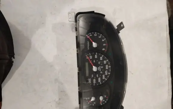 KIA Sorento Speedometer (instrument cluster)