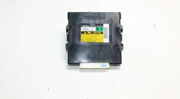 Lexus RX 450H Transfer box differential control unit 8963048010