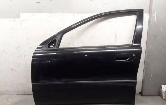 Volvo V70 Front door 