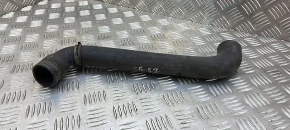 Mercedes-Benz Vito Viano W639 Engine coolant pipe/hose
