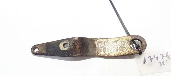 Nissan Micra Engine mounting bracket