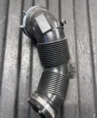 Volkswagen Touran III Air intake duct part 5QA129654G 2662100