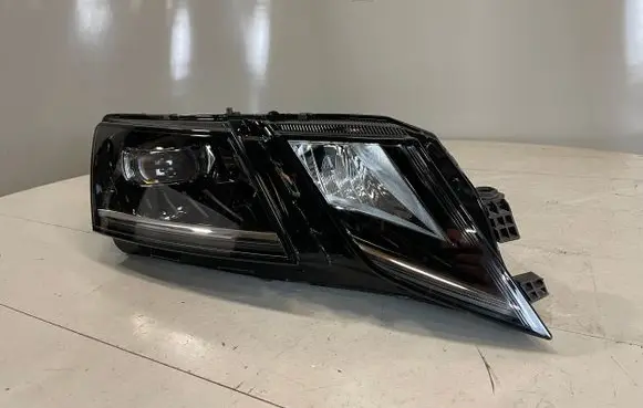 Skoda Octavia Mk3 (5E) Headlight/headlamp 5E1941016D