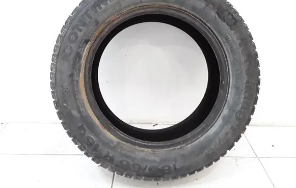 Opel Astra G R15 winter/snow tires with studs 18565