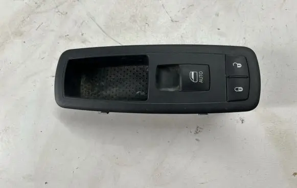 Chrysler Pacifica Electric window control switch 68268251AC 10123707