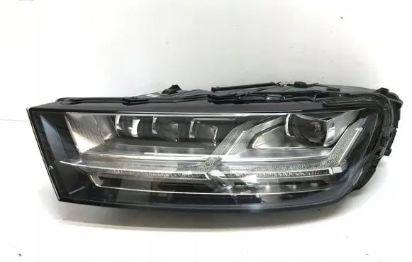 Audi Q7 4M Headlight/headlamp