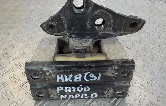 Engine mounting bracket