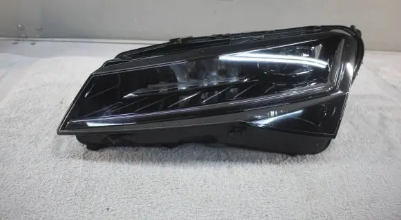Skoda Superb B8 (3V) Headlight/headlamp 3V1941015D 11502030000 9224301