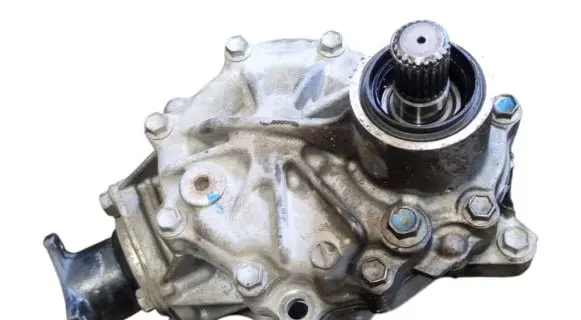 Suzuki Swift III Gearbox transfer box case 