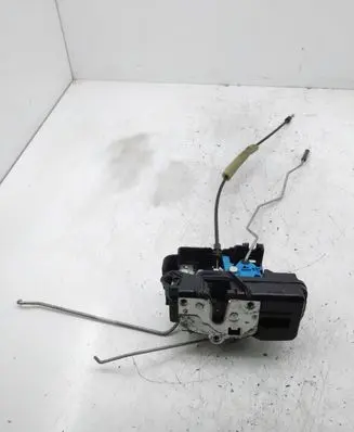 Opel Antara Front door lock